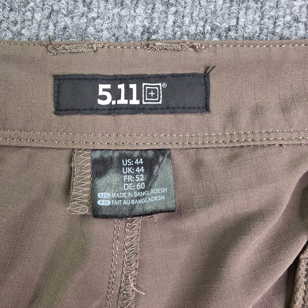 5.11 Tactical Cargo Shorts Mens 44 Brown Ripstop Stretch Utility 73365-367